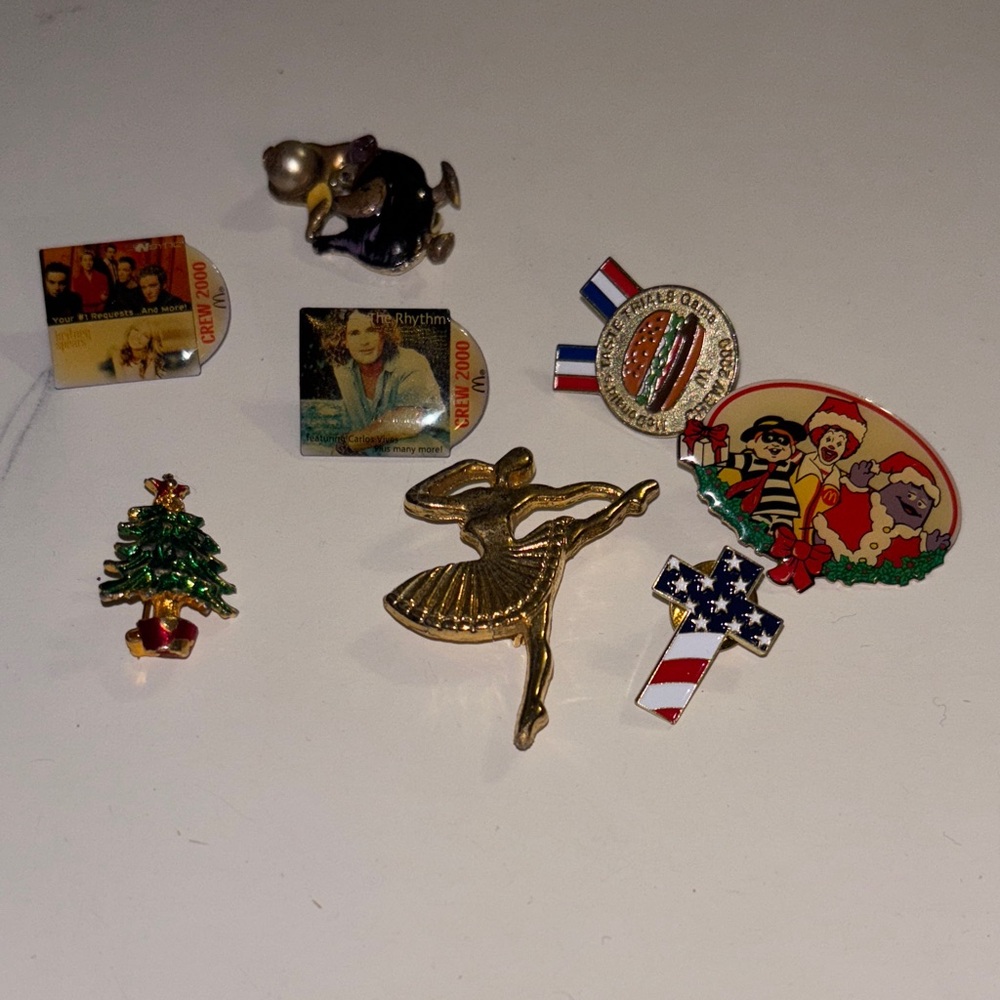 Lot Vintage Pins